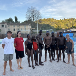 le stage d'apprentissage de la natation pour ados et jeunes : une réussite !